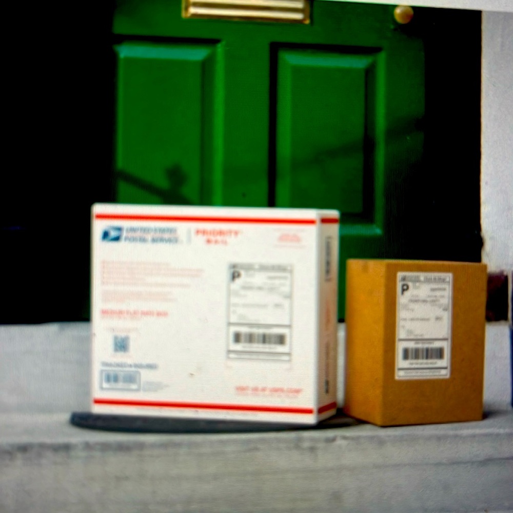Extra shipping label
